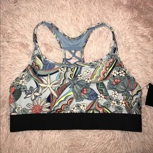 NWT VS SPORT Sports Bra💙
